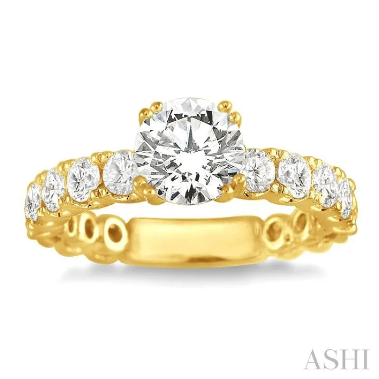 1 3/4 Ctw Diamond Engagement Ring with 3/4 Ct Round Cut Center Stone in 14K Yellow Gold