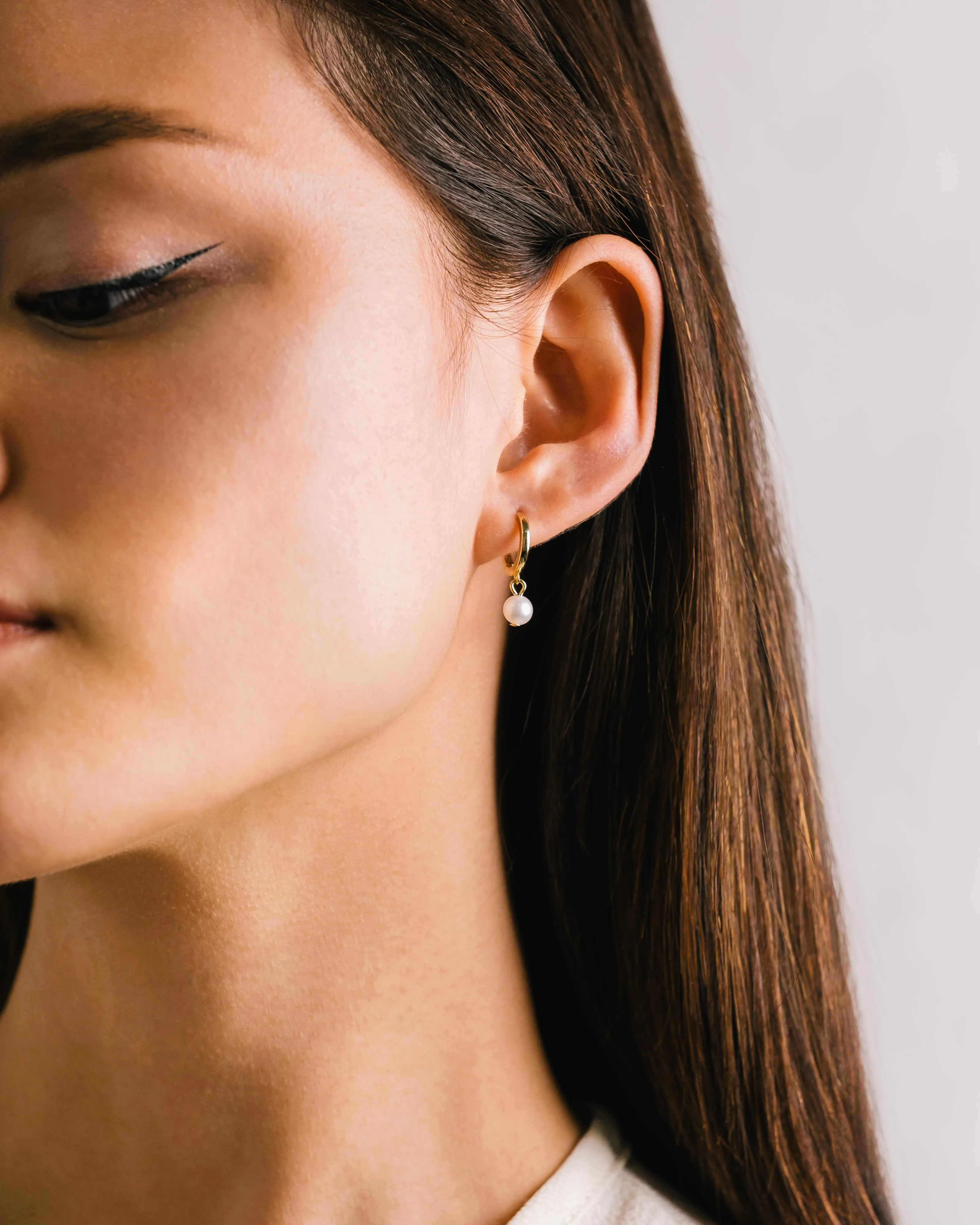 Amari Pearl Hoop Earrings