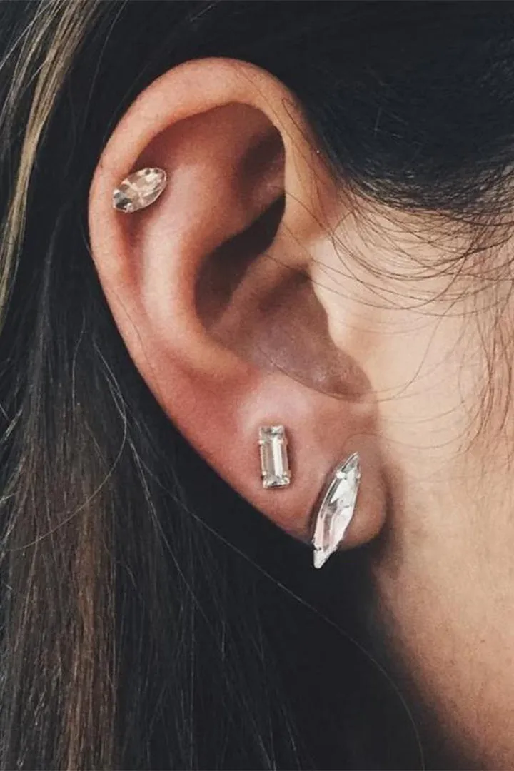 Bing Bang Tiny Baguette Studs - Clear Silver