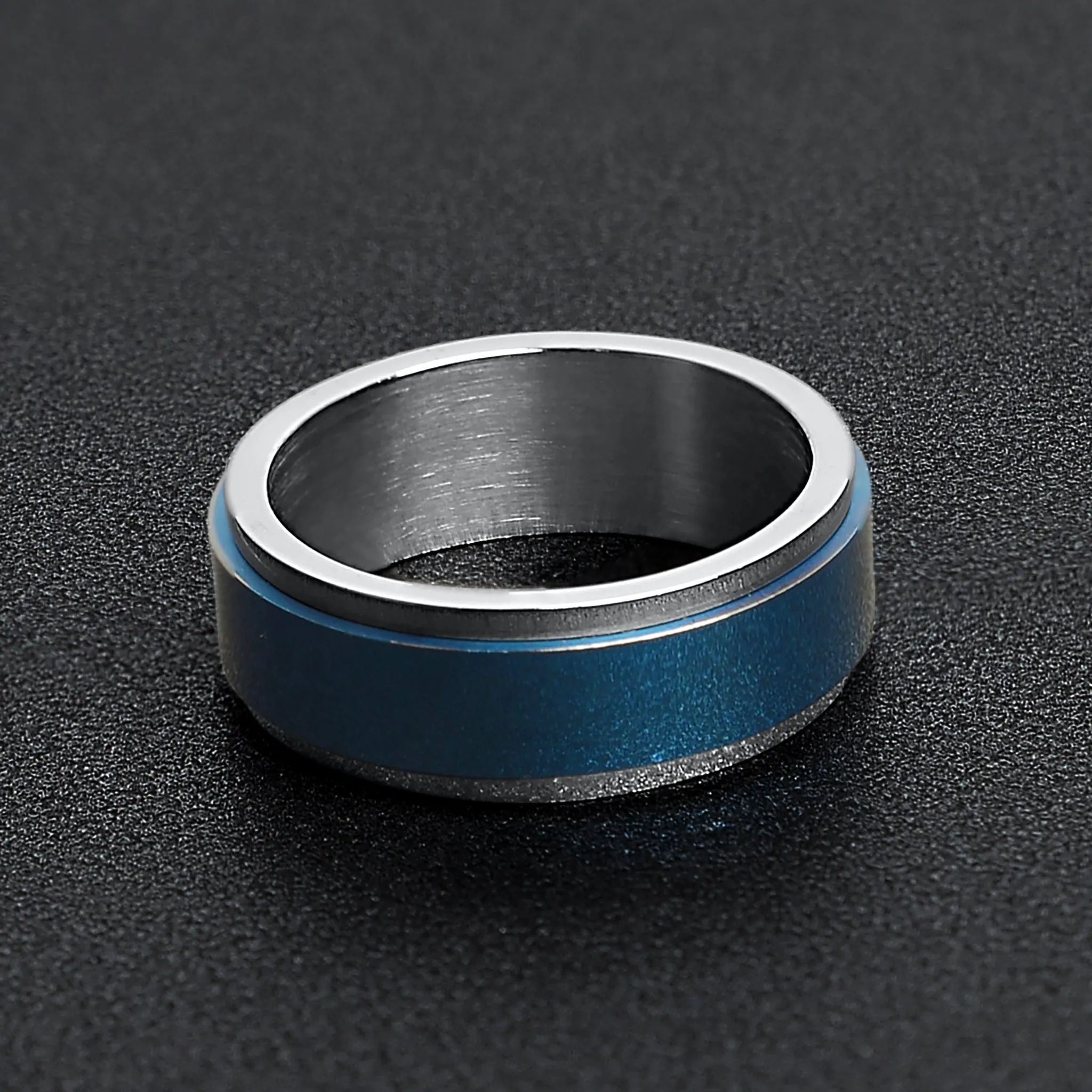 Blue Center Stainless Steel Spinner Ring / SRJ0038