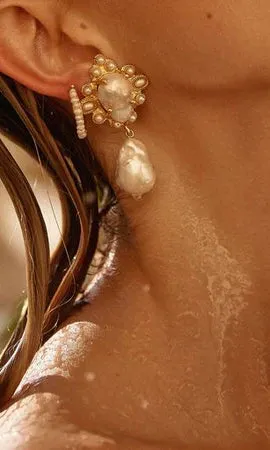 Christie Nicolaides Amalita Earrings - Pearl