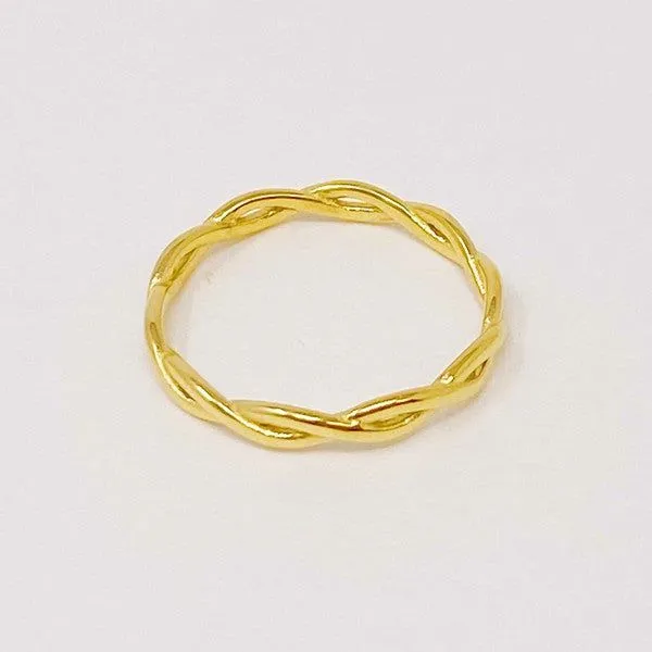 Dainty Twisted Rope Ring