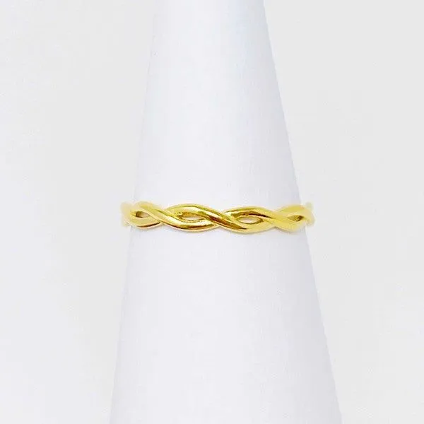 Dainty Twisted Rope Ring