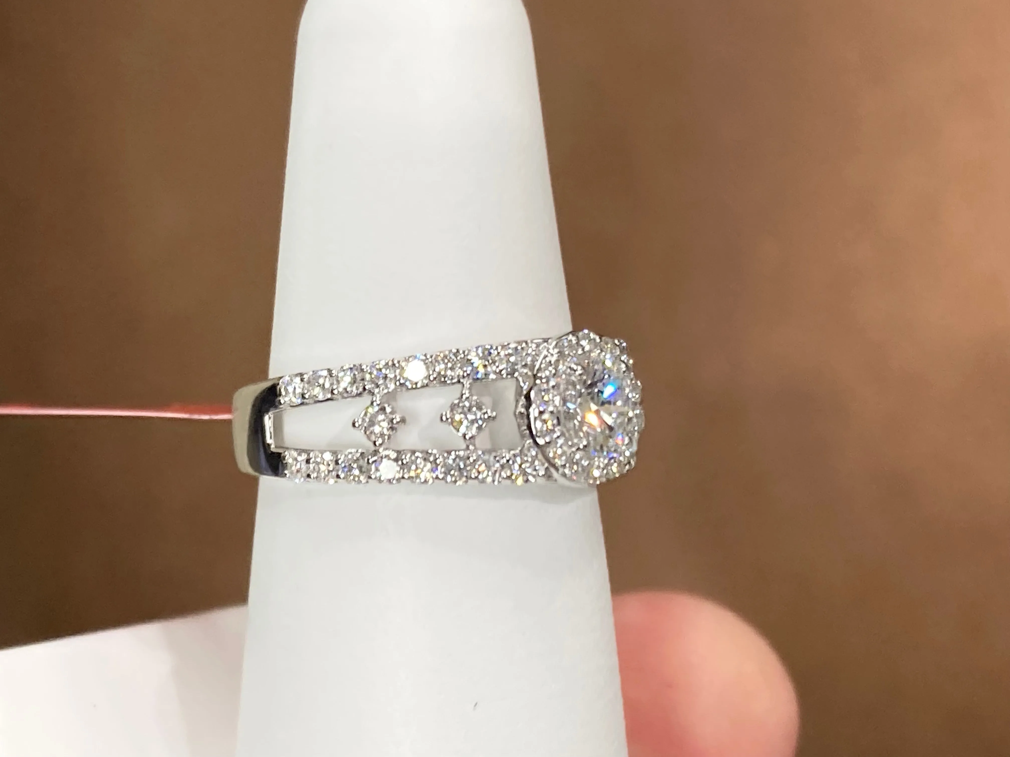 Diamond Engagement Ring White Gold