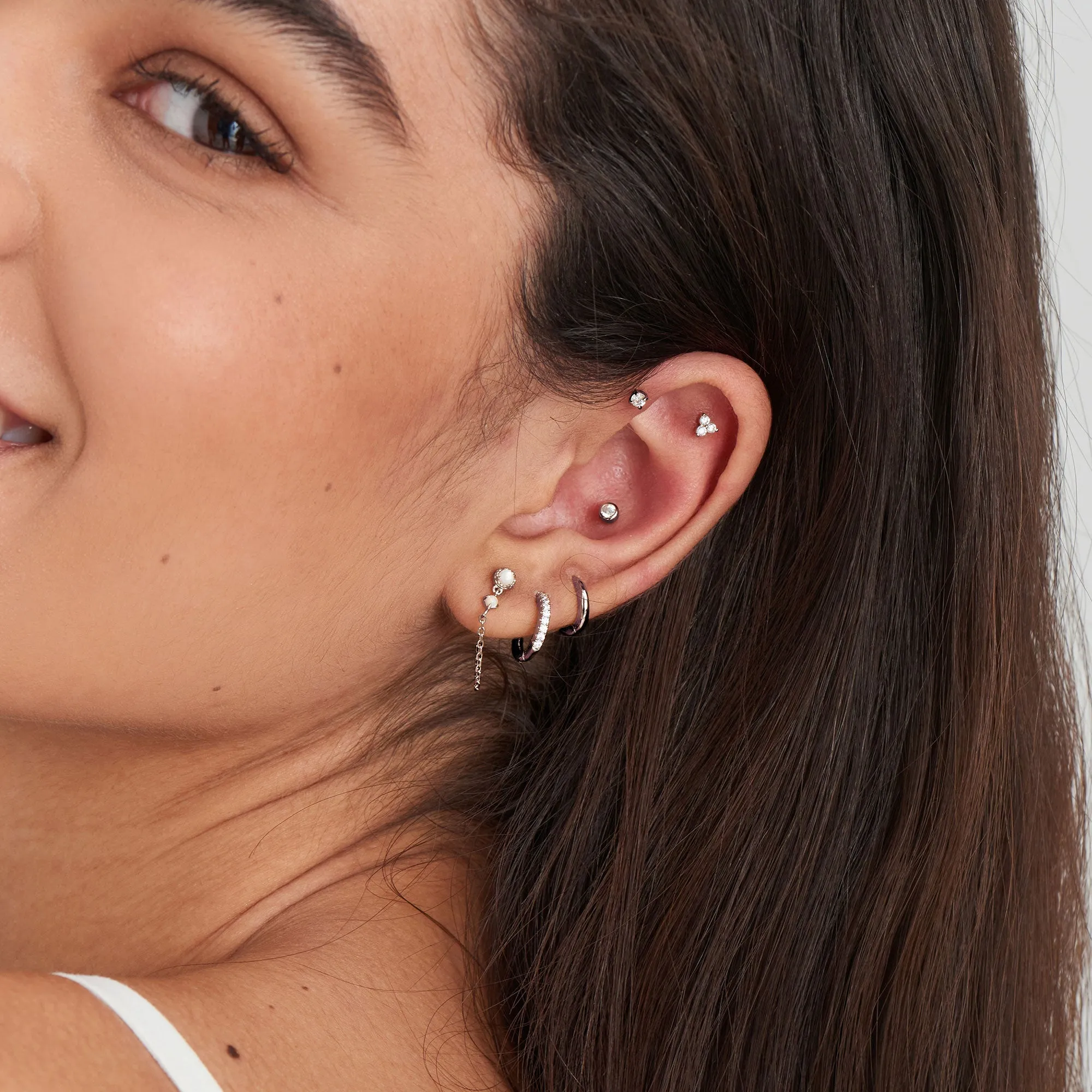 EAR EDIT SILVER SPARKLE BEZEL BARBELL SINGLE EARRING