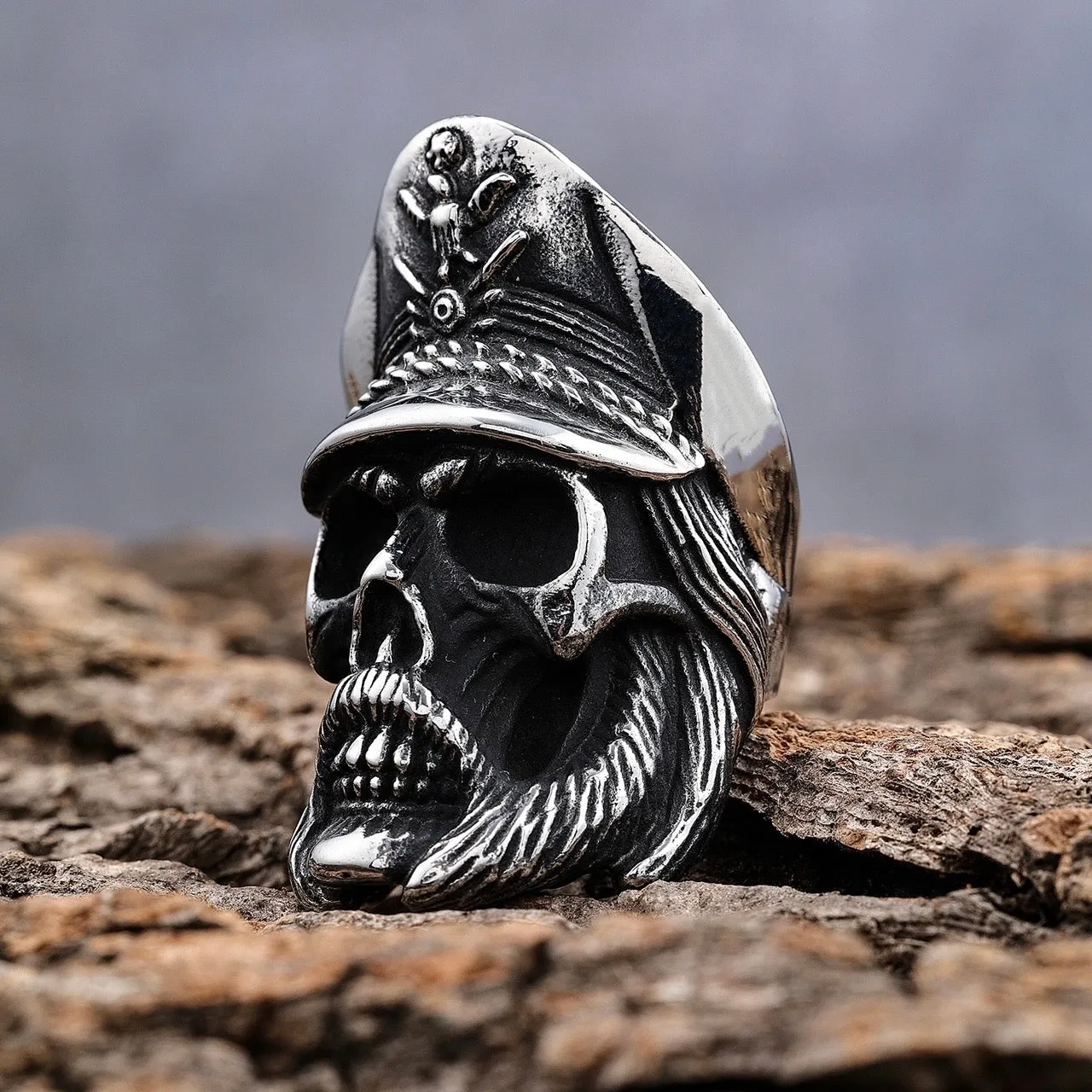 "Bone Crusher" - Admiral Skull - R09