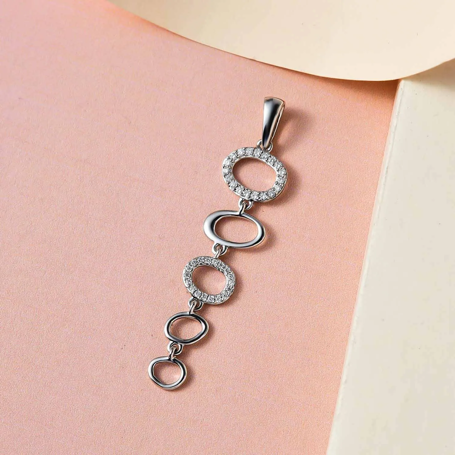 Versa Diamond Link Pendant in Platinum